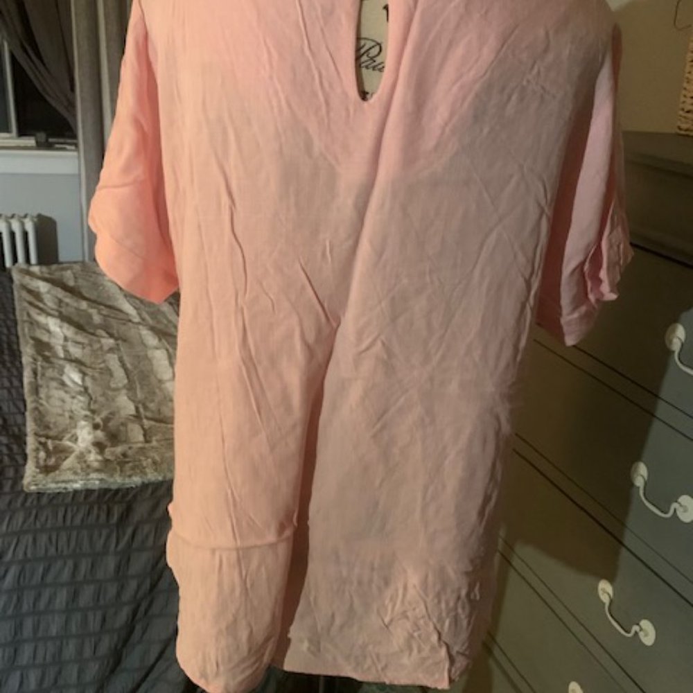 Cute Top! - Picture 3 of 4